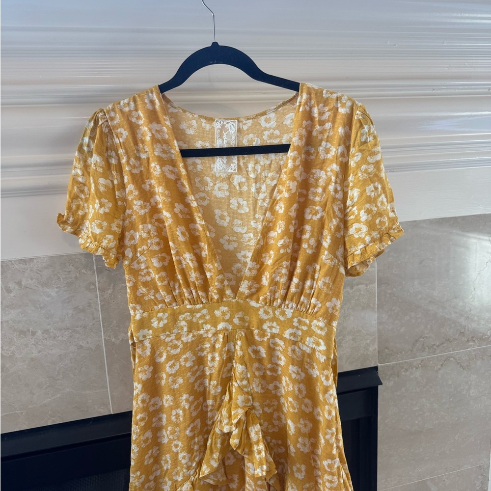 Free People Yellow and White Flutter Sleeve Sundress
